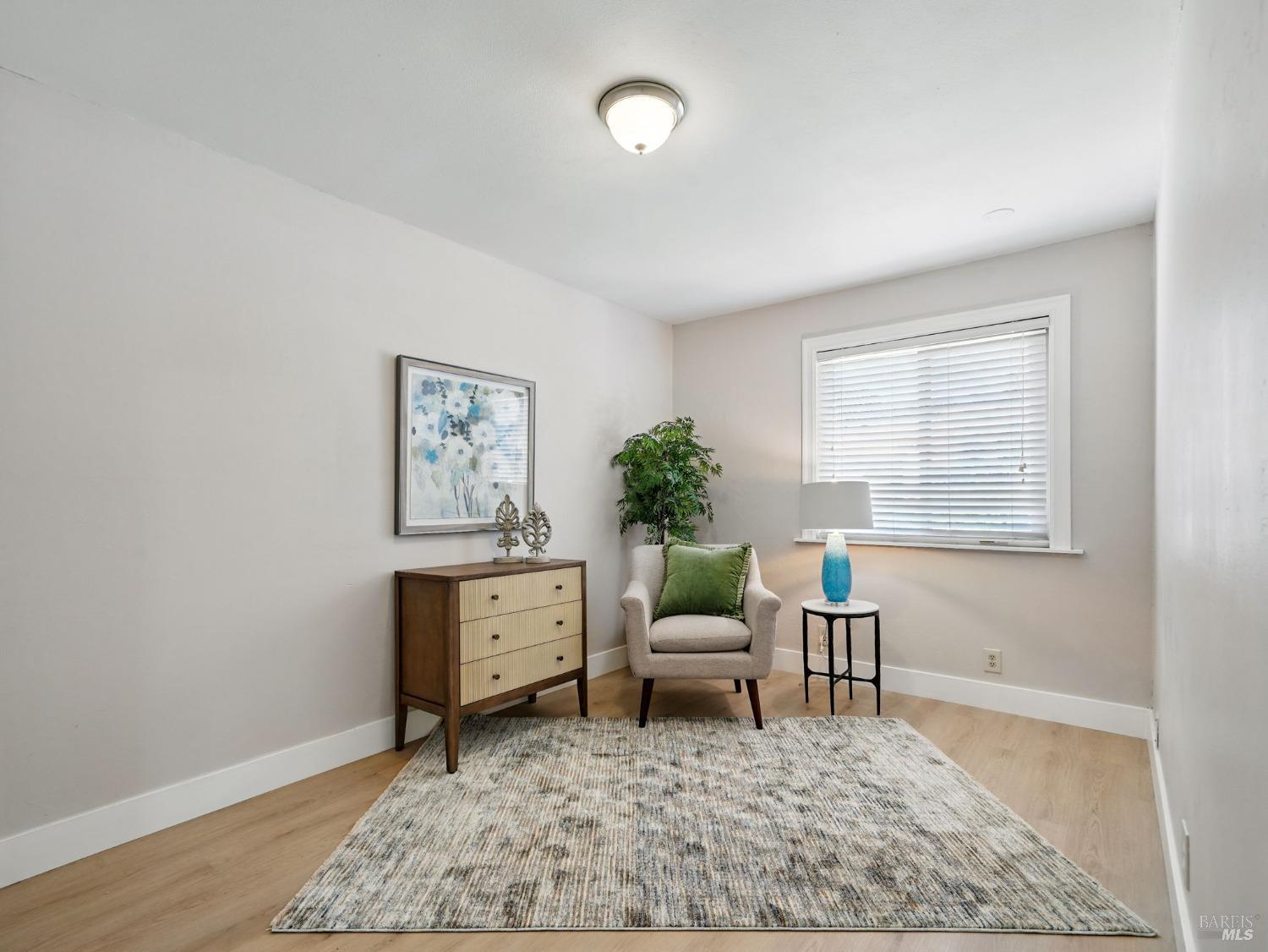 Detail Gallery Image 13 of 30 For 215 Panorama Dr, Benicia,  CA 94510 - 3 Beds | 2 Baths