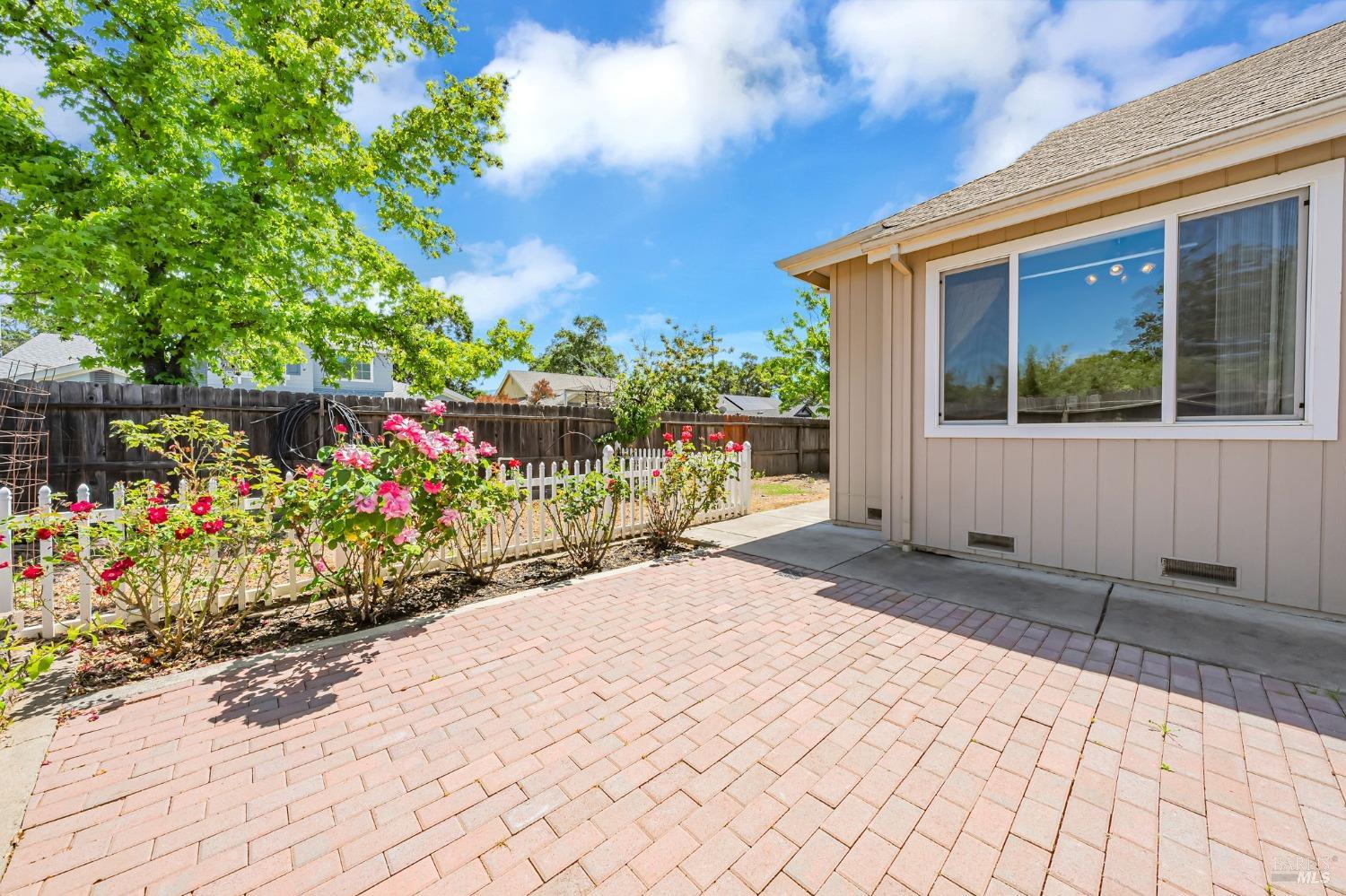 Detail Gallery Image 39 of 55 For 112 Syrah Ct, Cloverdale,  CA 95425 - 3 Beds | 2 Baths