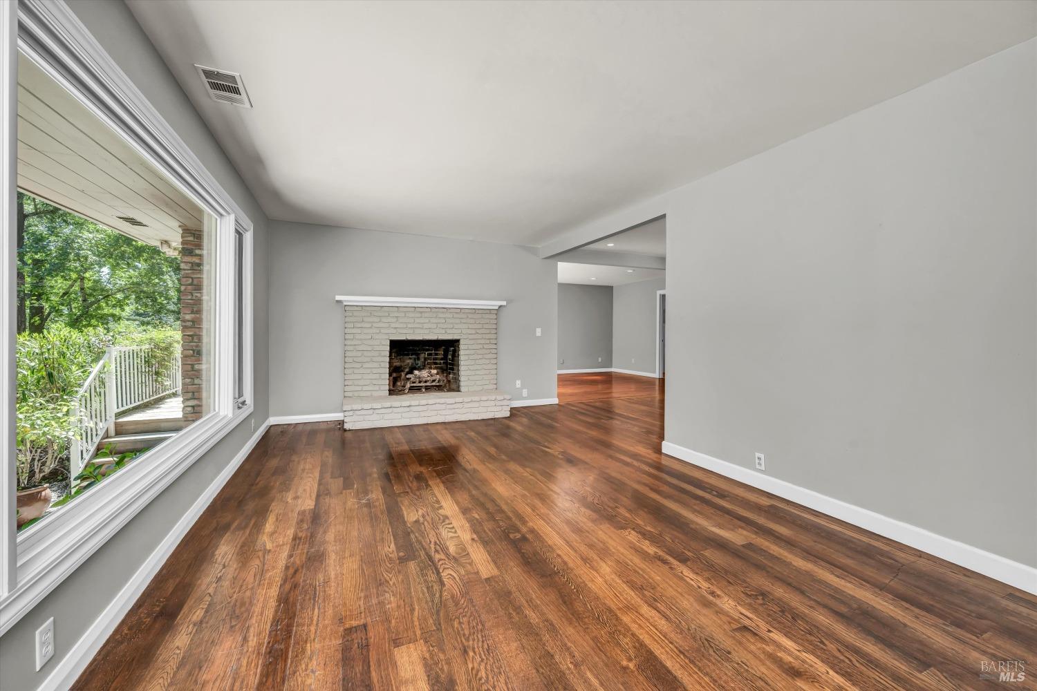 Detail Gallery Image 13 of 31 For 3257 State Highway 128 Unkn, Calistoga,  CA 94515 - 3 Beds | 2 Baths