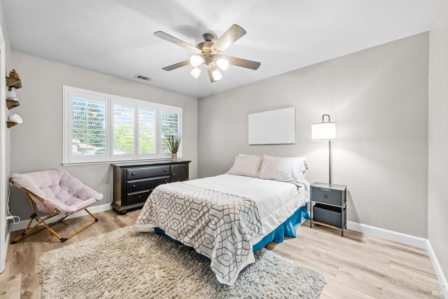 Detail Gallery Image 32 of 55 For 319 Birchwood Ct, Vacaville,  CA 95688 - 4 Beds | 2/1 Baths