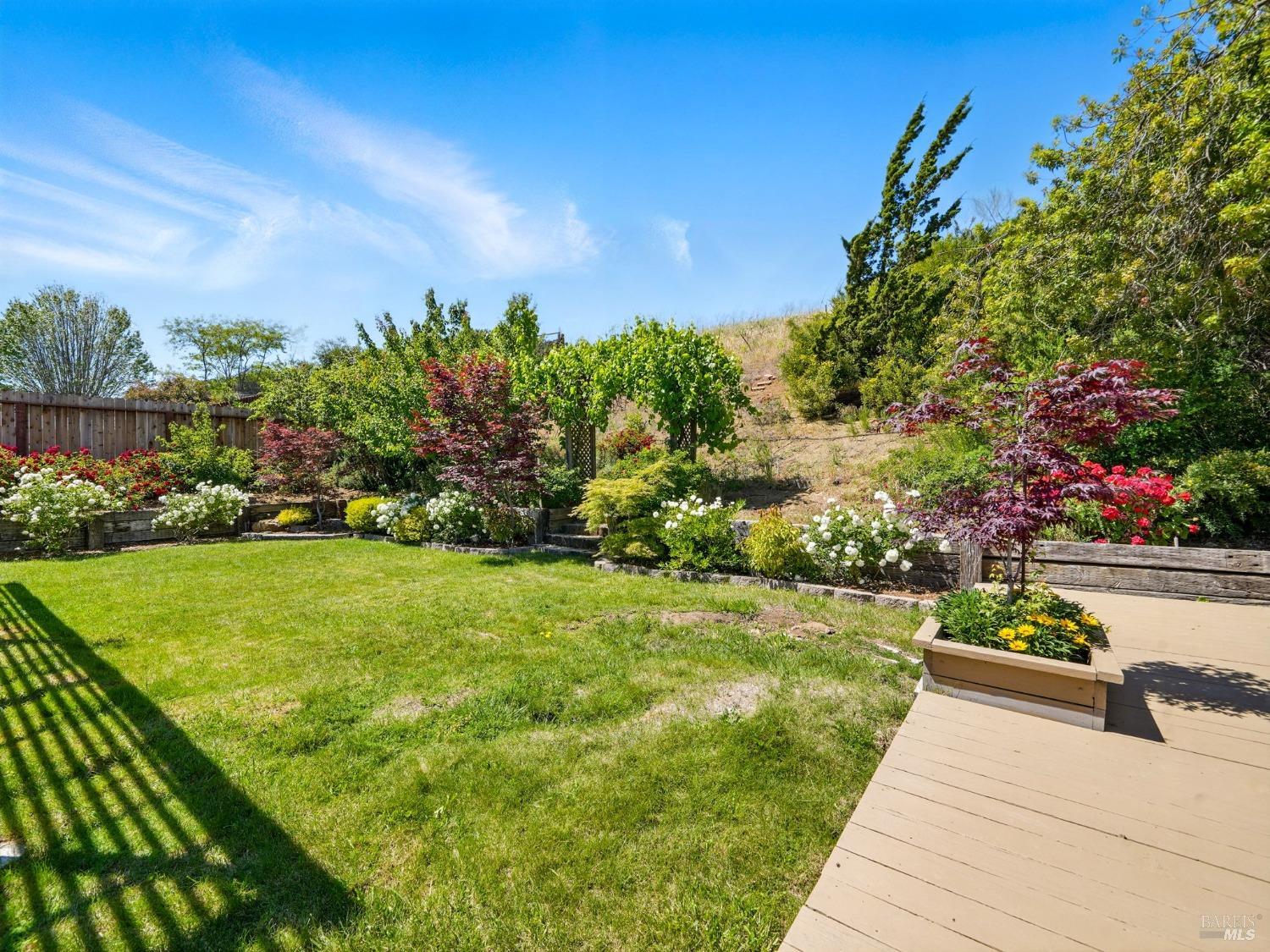 Detail Gallery Image 23 of 30 For 215 Panorama Dr, Benicia,  CA 94510 - 3 Beds | 2 Baths