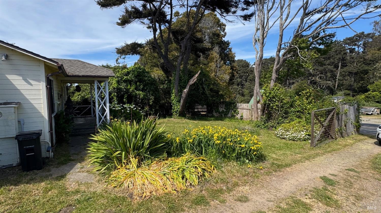 Detail Gallery Image 32 of 33 For 19171 S Harbor Dr, Fort Bragg,  CA 95437 - 2 Beds | 1 Baths