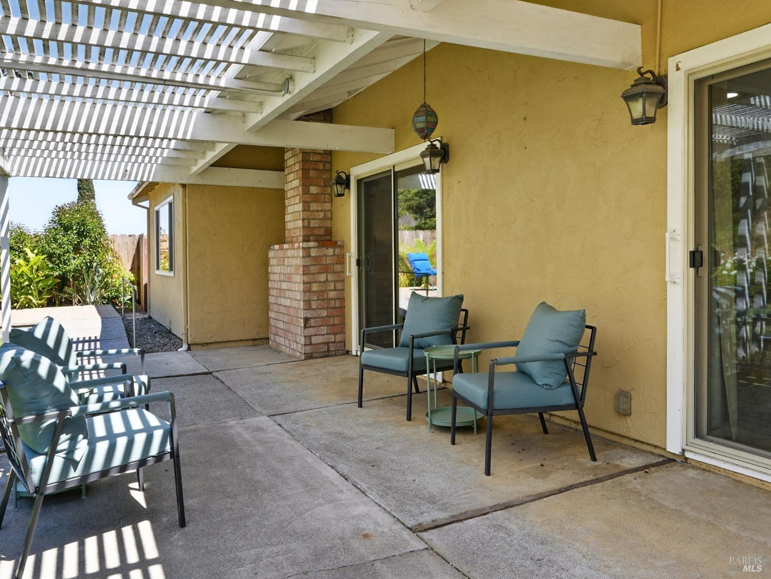 Detail Gallery Image 20 of 30 For 215 Panorama Dr, Benicia,  CA 94510 - 3 Beds | 2 Baths