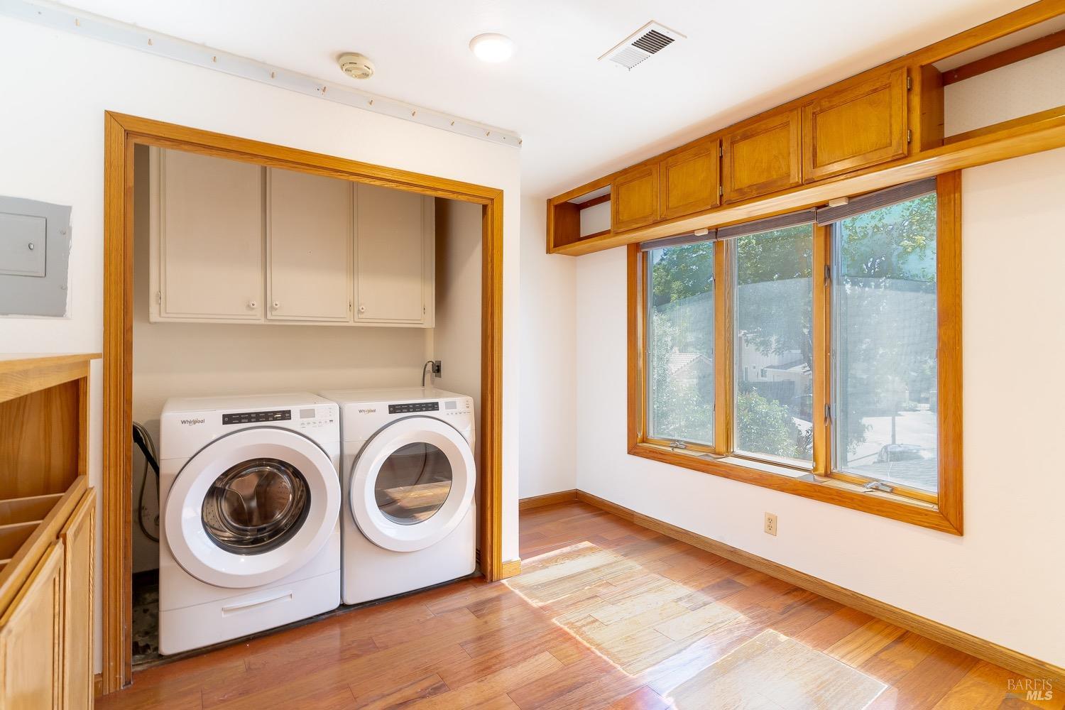 Detail Gallery Image 14 of 36 For 3756 Cano Ct, Napa,  CA 94558 - 4 Beds | 3/1 Baths