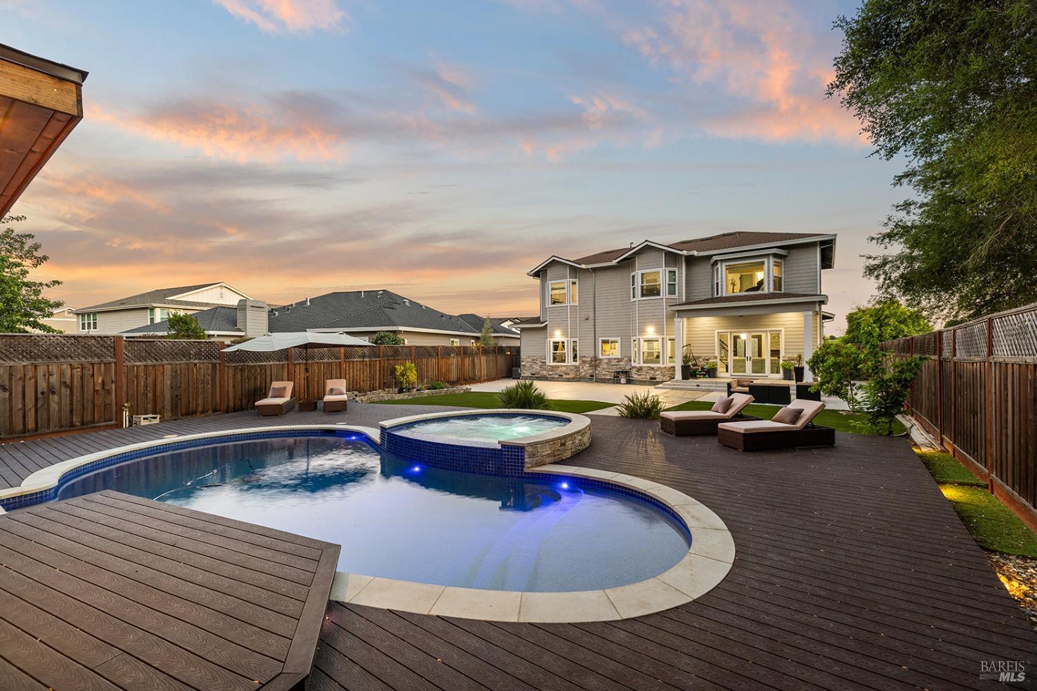 Detail Gallery Image 2 of 85 For 169 Pacific Heights Dr, Santa Rosa,  CA 95403 - 4 Beds | 3/1 Baths