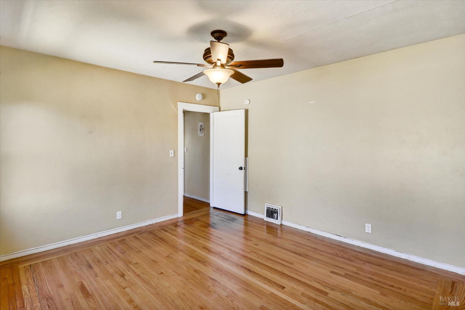 Detail Gallery Image 18 of 46 For 1467 Ohio St, Vallejo,  CA 94590 - 2 Beds | 2 Baths