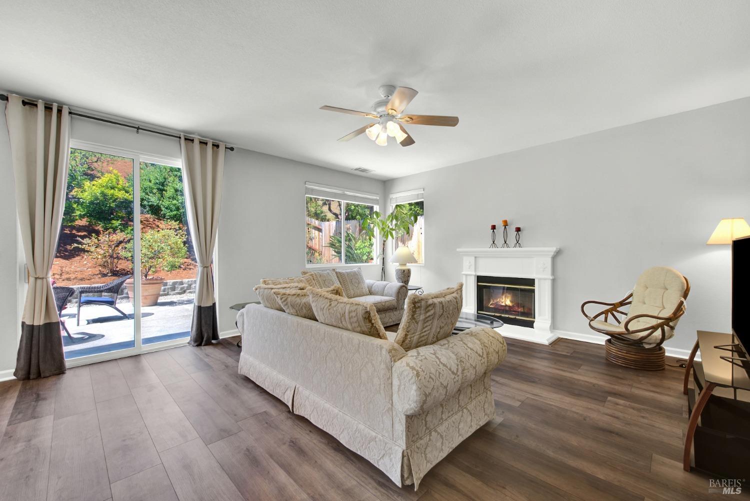 Detail Gallery Image 20 of 67 For 1917 Rollingwood Dr, Fairfield,  CA 94534 - 4 Beds | 2/1 Baths