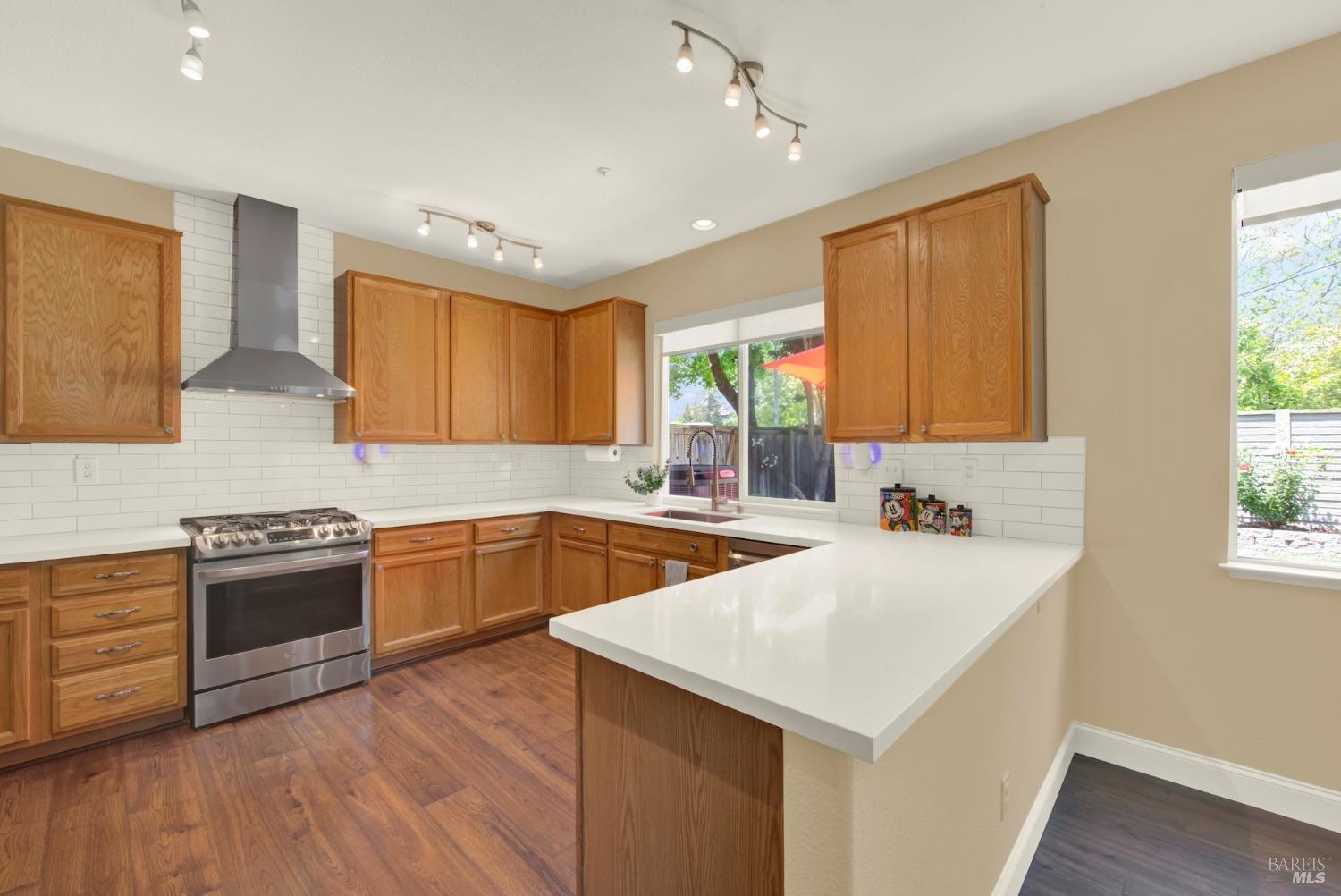Detail Gallery Image 20 of 66 For 4564 Stillson St, Napa,  CA 94558 - 3 Beds | 2/1 Baths