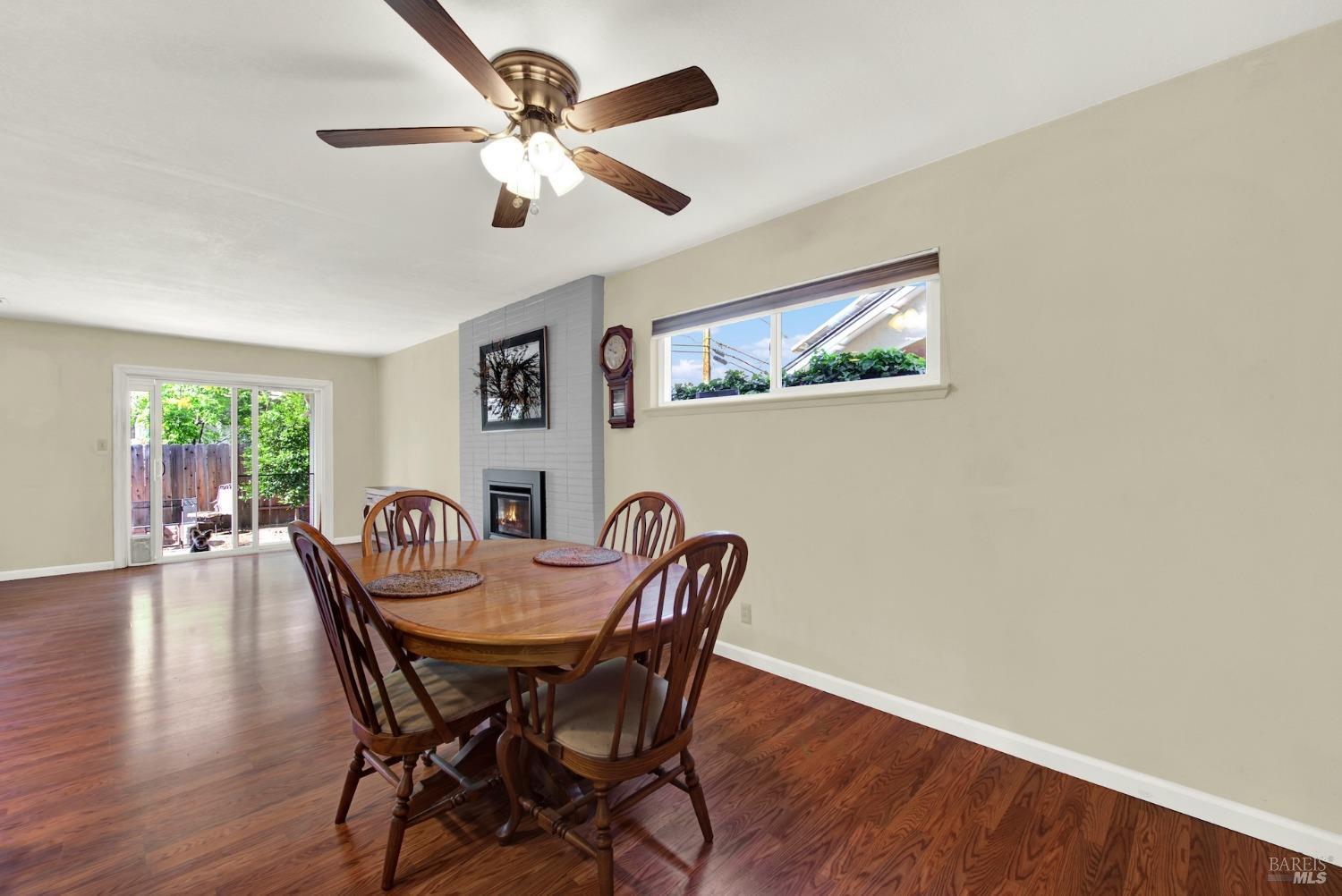 Detail Gallery Image 16 of 37 For 519 Westwood Ct, Vacaville,  CA 95688 - 3 Beds | 2 Baths