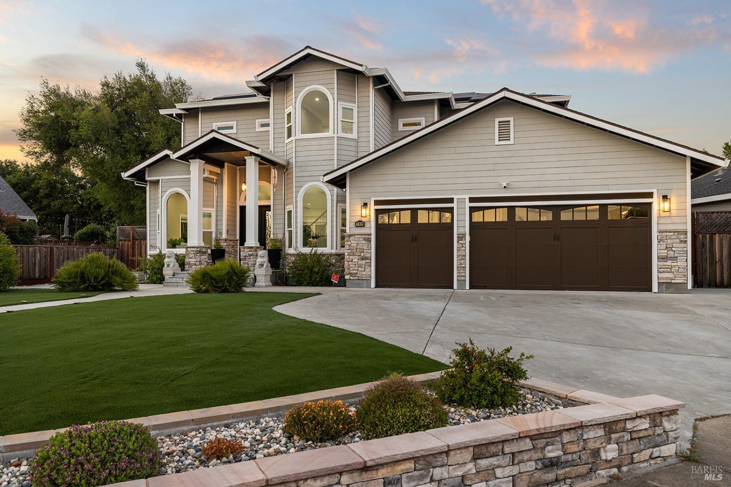 Detail Gallery Image 4 of 85 For 169 Pacific Heights Dr, Santa Rosa,  CA 95403 - 4 Beds | 3/1 Baths