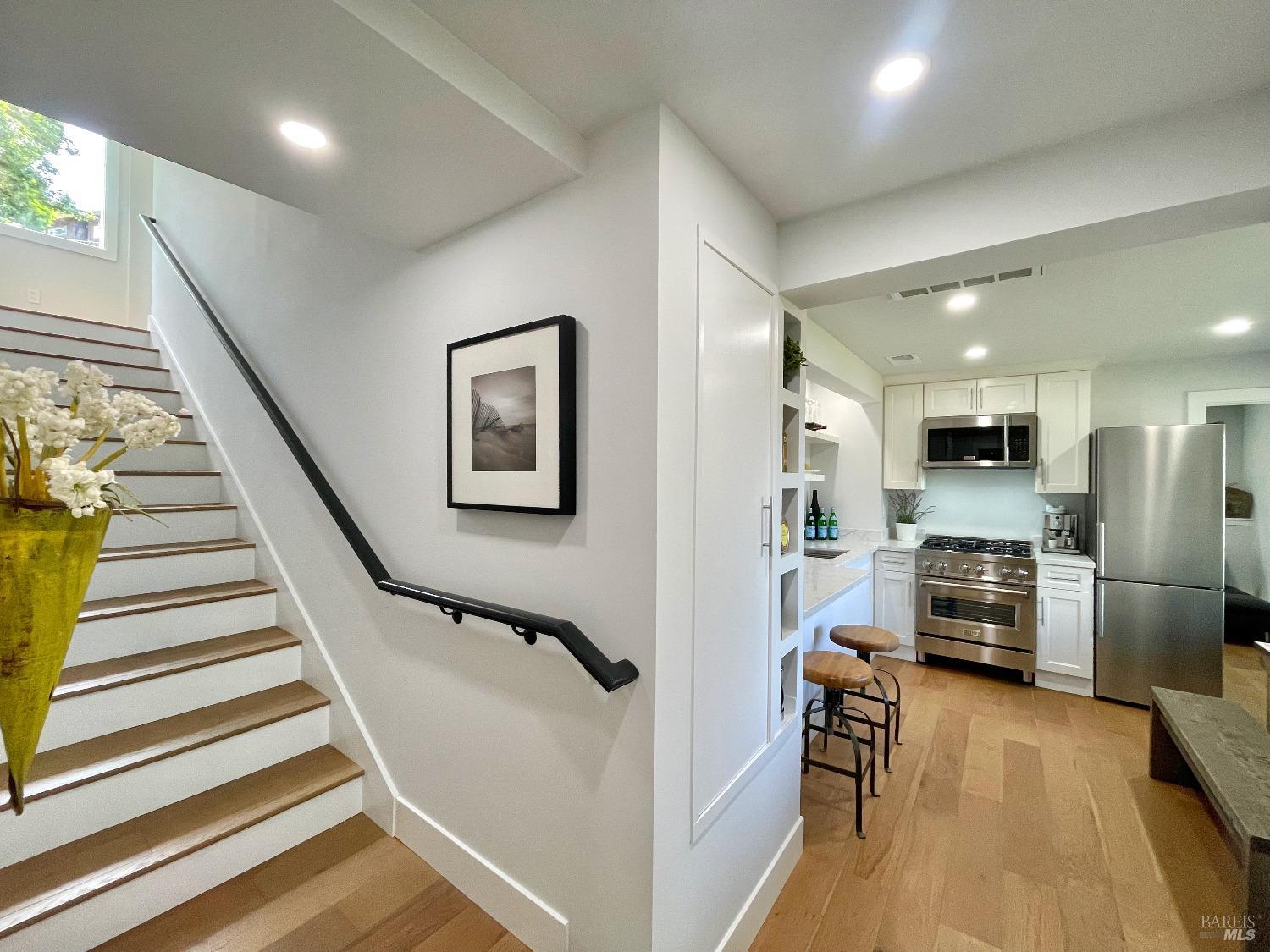 Detail Gallery Image 46 of 66 For 39 Midway Ave, Mill Valley,  CA 94941 - 5 Beds | 3 Baths
