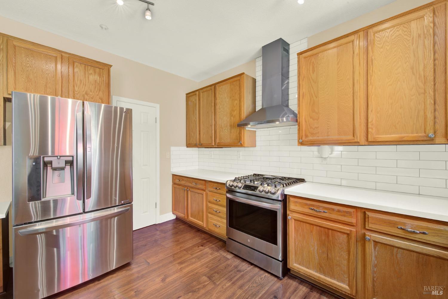 Detail Gallery Image 28 of 66 For 4564 Stillson St, Napa,  CA 94558 - 3 Beds | 2/1 Baths