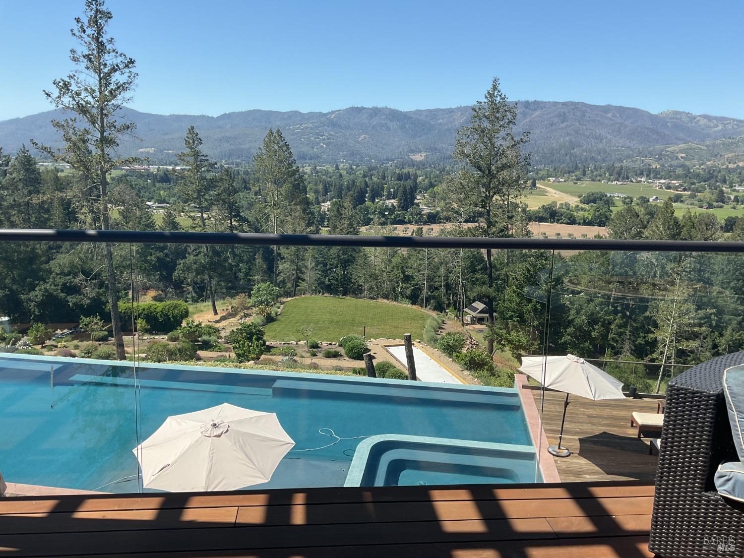 Detail Gallery Image 77 of 87 For 550 Meadowood Ln, Saint Helena,  CA 94574 - 6 Beds | 6 Baths