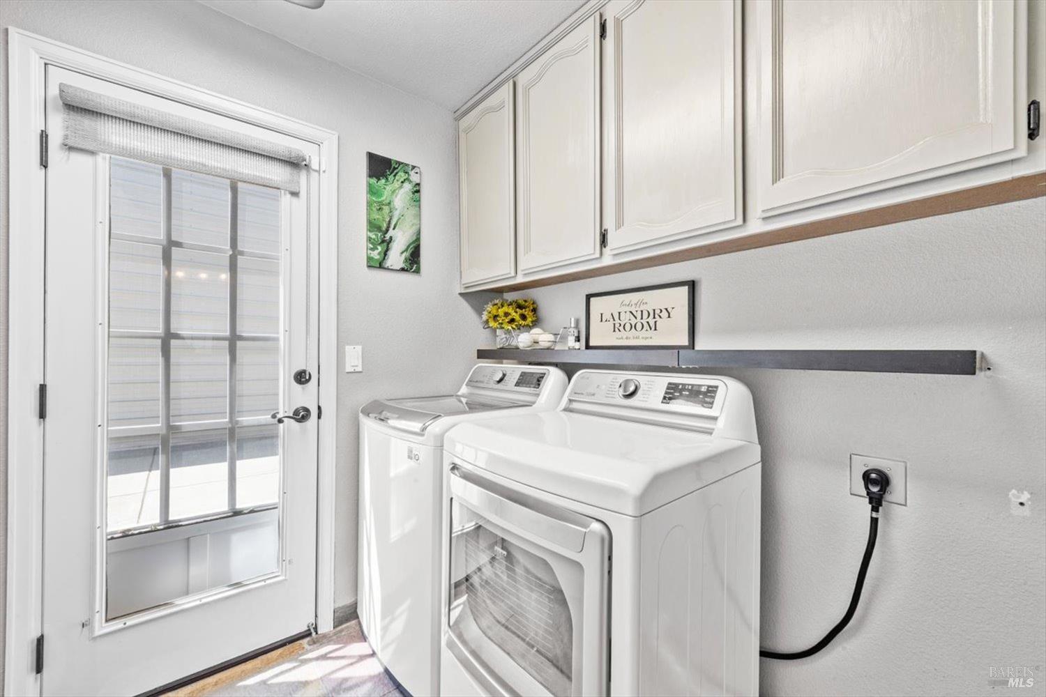 Detail Gallery Image 24 of 55 For 319 Birchwood Ct, Vacaville,  CA 95688 - 4 Beds | 2/1 Baths