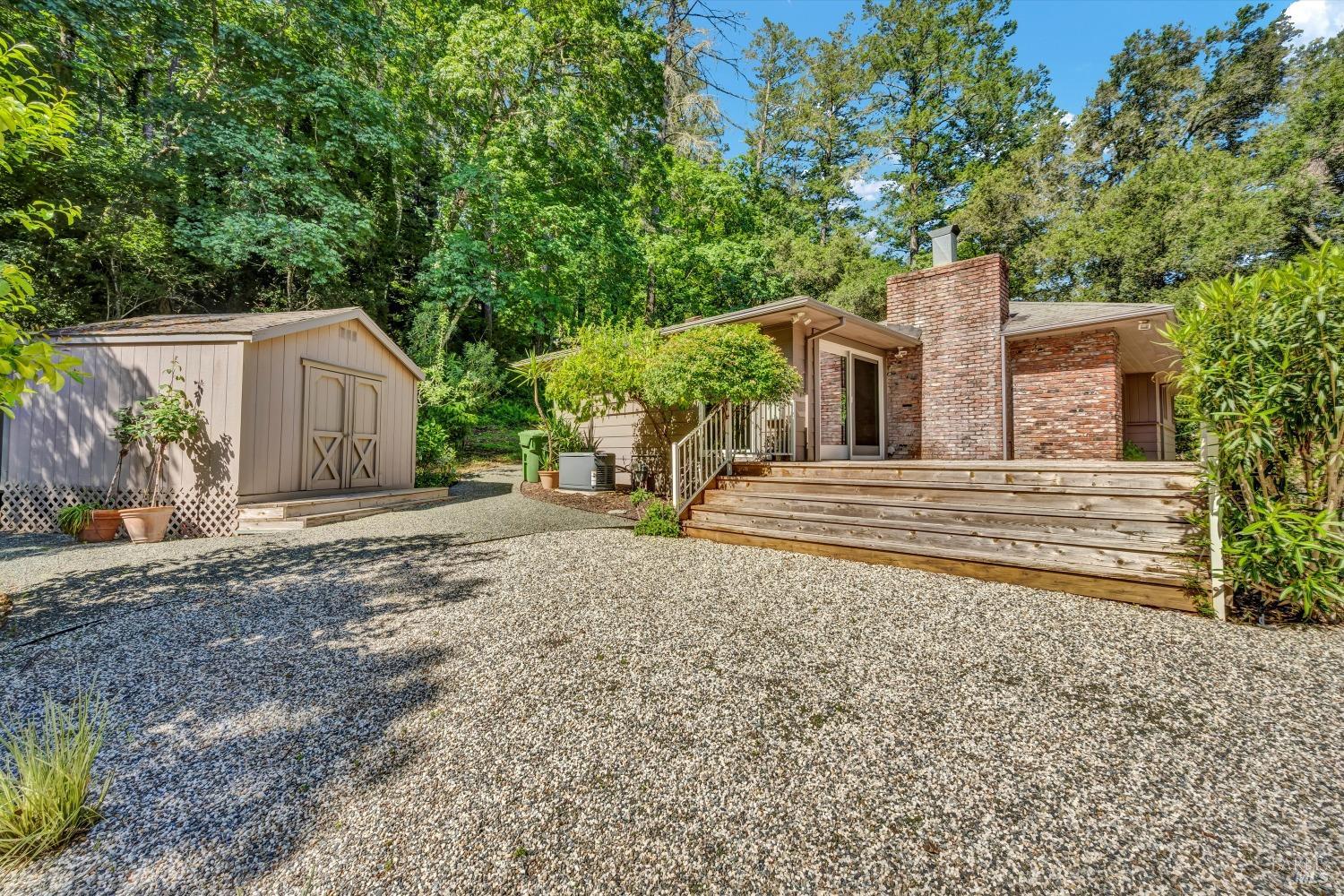 Detail Gallery Image 7 of 31 For 3257 State Highway 128 Unkn, Calistoga,  CA 94515 - 3 Beds | 2 Baths