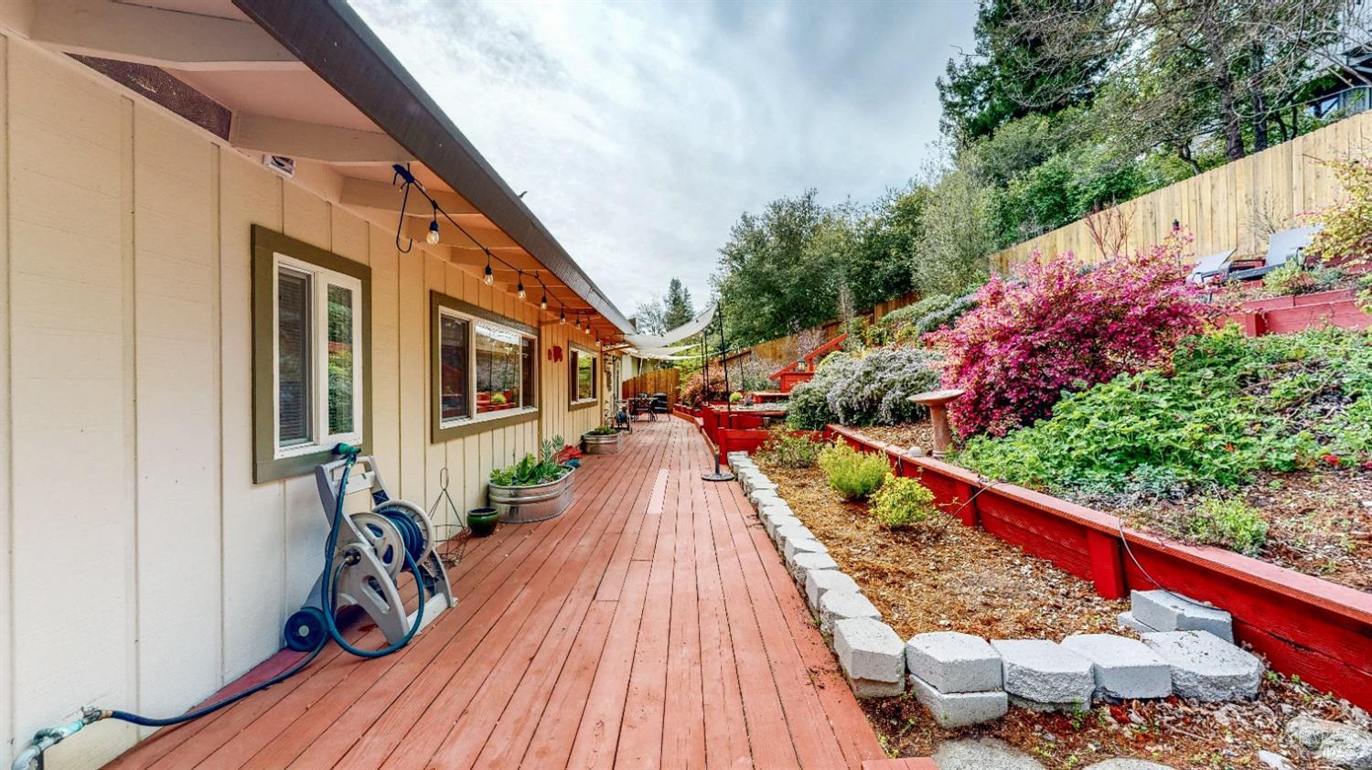 Detail Gallery Image 56 of 62 For 2061 Woodside Dr, Santa Rosa,  CA 95404 - 3 Beds | 2 Baths