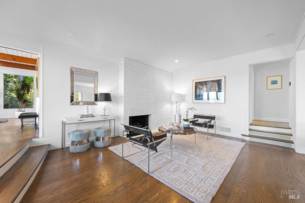 Detail Gallery Image 45 of 98 For 33 Wray Ave, Sausalito,  CA 94965 - 3 Beds | 2 Baths
