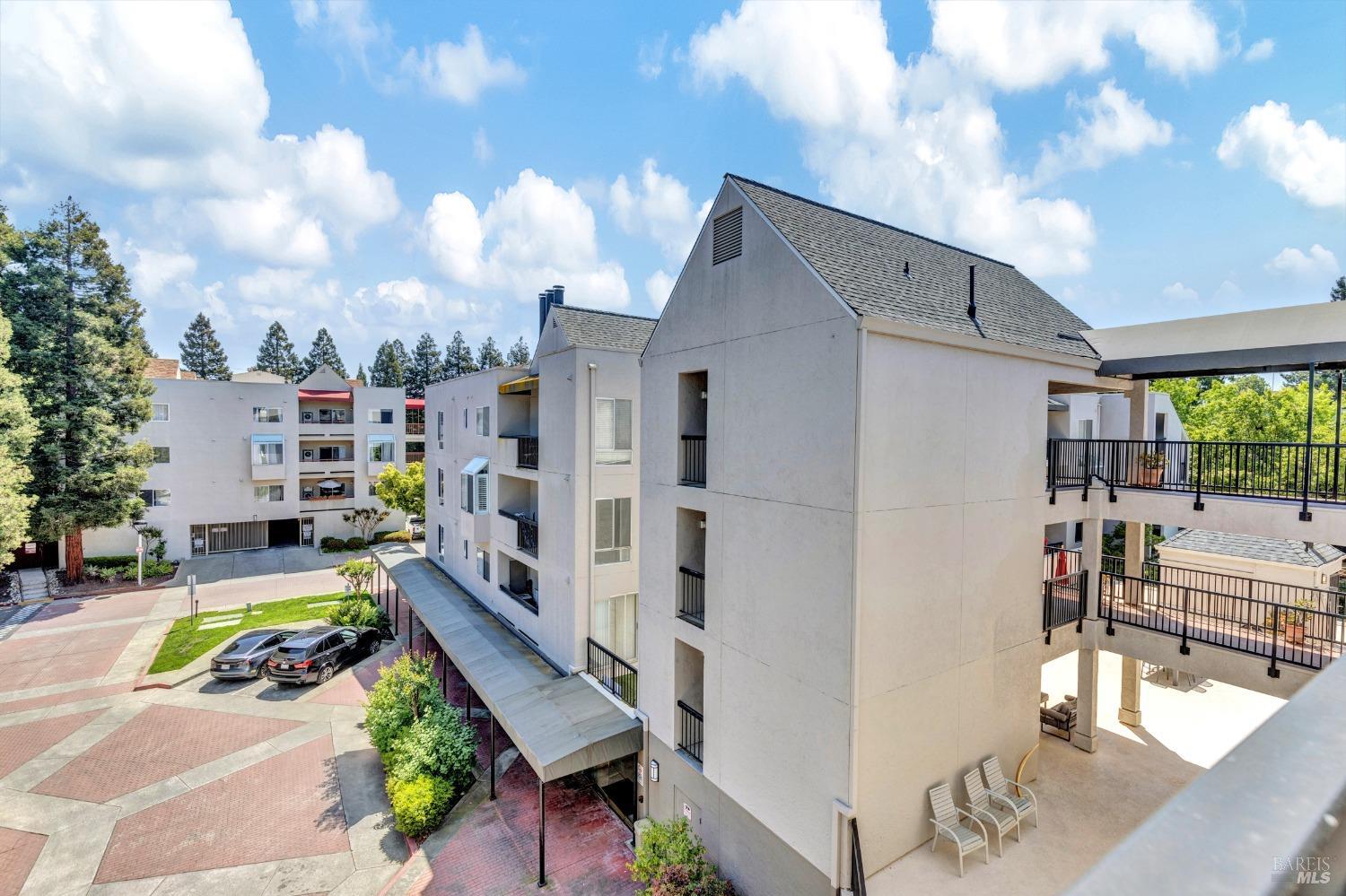 Detail Gallery Image 32 of 51 For 3183 Wayside Plz #319,  Walnut Creek,  CA 94597 - 2 Beds | 2 Baths