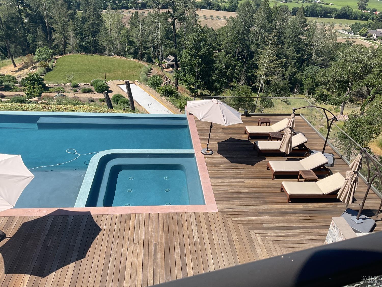 Detail Gallery Image 78 of 87 For 550 Meadowood Ln, Saint Helena,  CA 94574 - 6 Beds | 6 Baths
