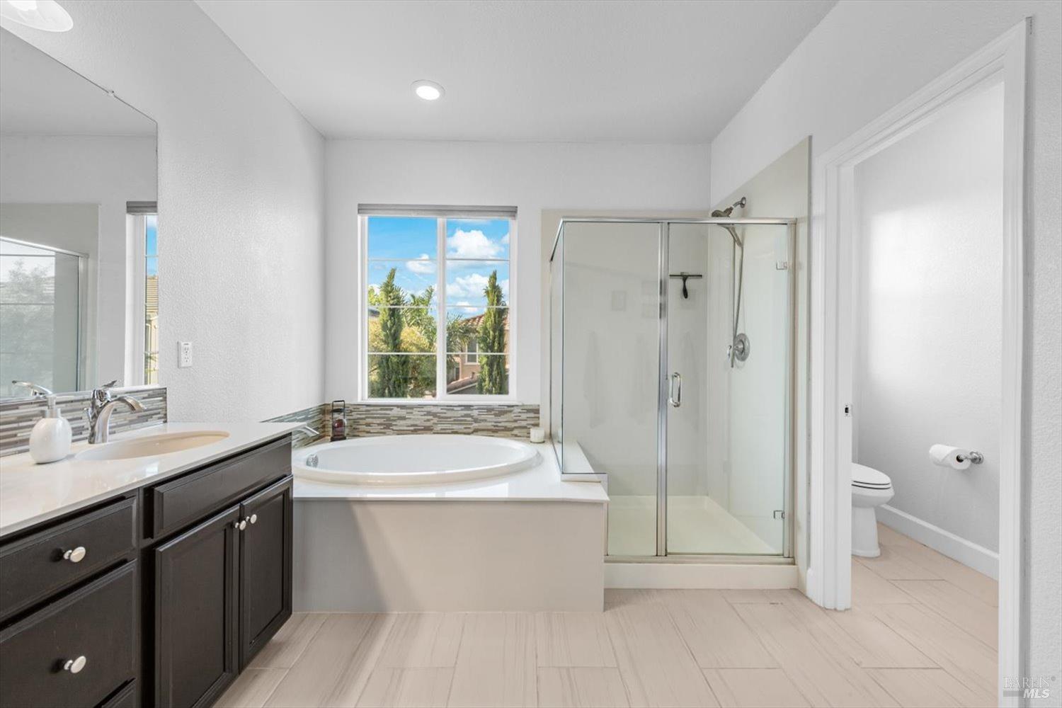 Detail Gallery Image 25 of 44 For 131 Kodiak Dr, Vacaville,  CA 95687 - 4 Beds | 3 Baths