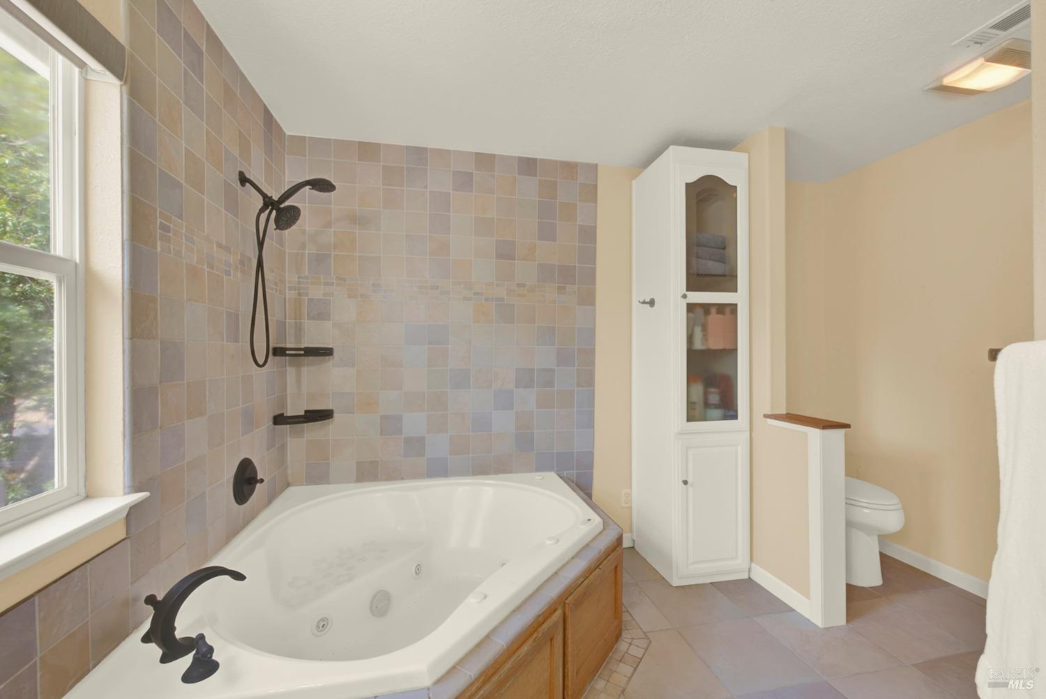 Detail Gallery Image 38 of 66 For 4564 Stillson St, Napa,  CA 94558 - 3 Beds | 2/1 Baths