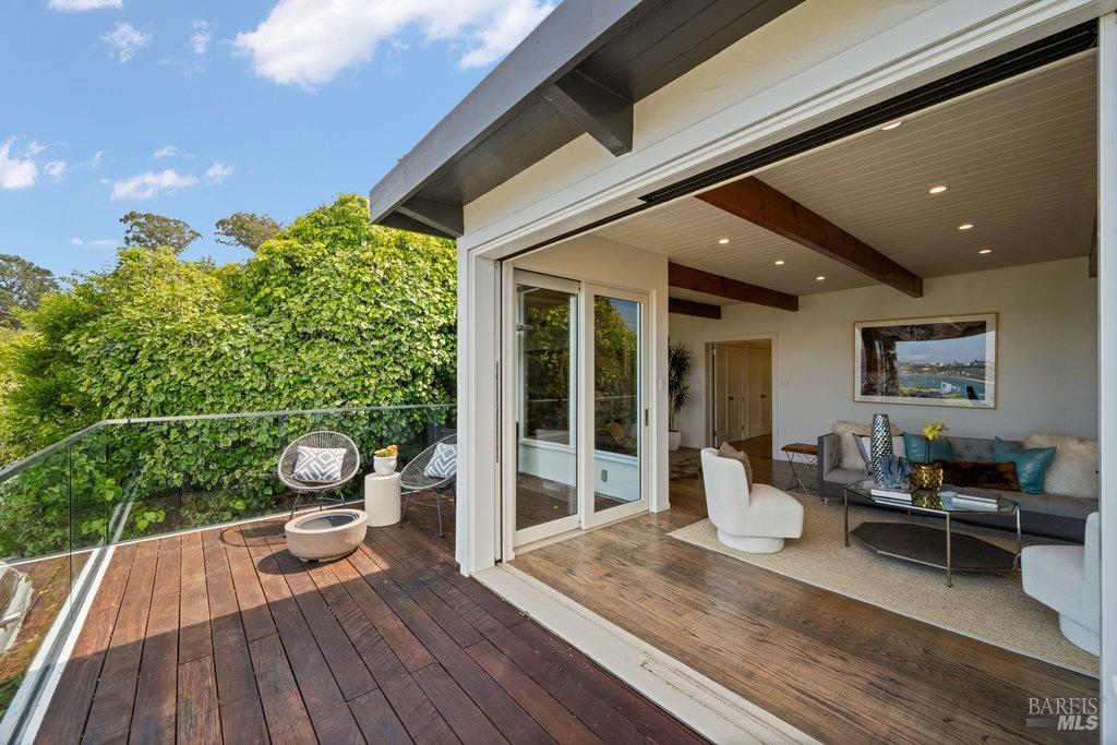 Detail Gallery Image 31 of 98 For 33 Wray Ave, Sausalito,  CA 94965 - 3 Beds | 2 Baths