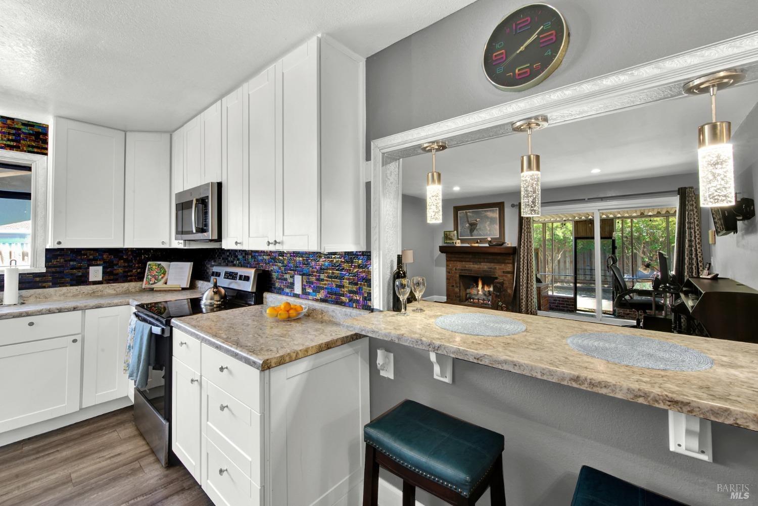 Detail Gallery Image 22 of 60 For 1199 Creekside Dr, Vacaville,  CA 95687 - 4 Beds | 2 Baths