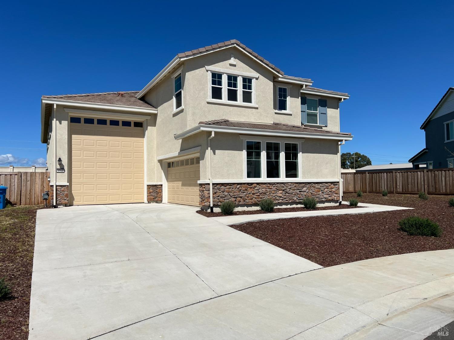 Detail Gallery Image 2 of 47 For 1565 Halsey Ct, Dixon,  CA 95620 - 4 Beds | 3 Baths