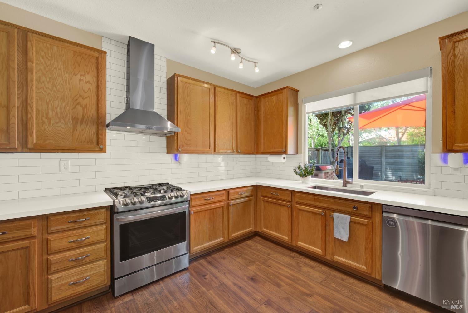 Detail Gallery Image 22 of 66 For 4564 Stillson St, Napa,  CA 94558 - 3 Beds | 2/1 Baths
