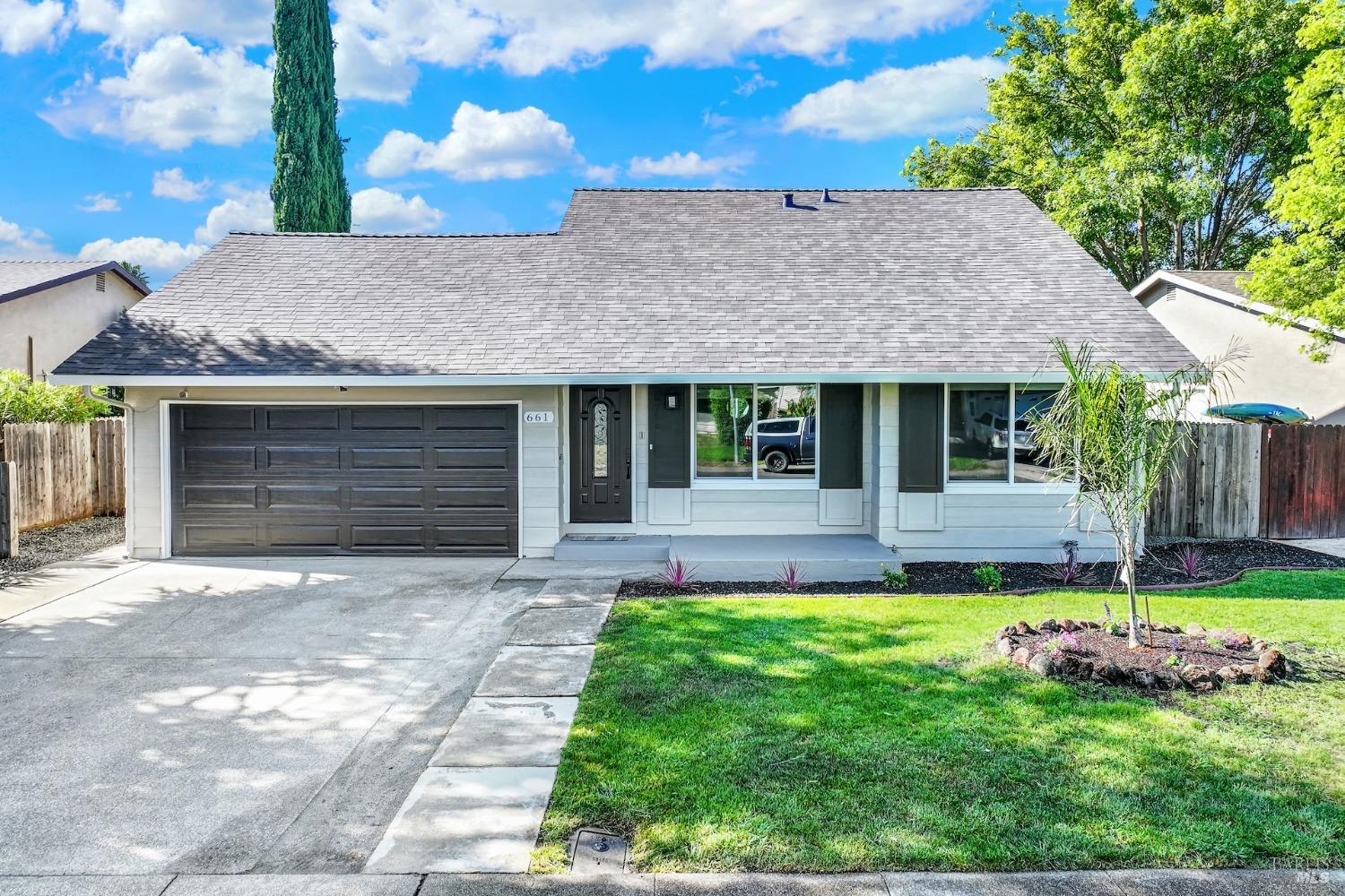 Detail Gallery Image 1 of 47 For 661 Berkeley Way, Fairfield,  CA 94533 - 4 Beds | 2 Baths