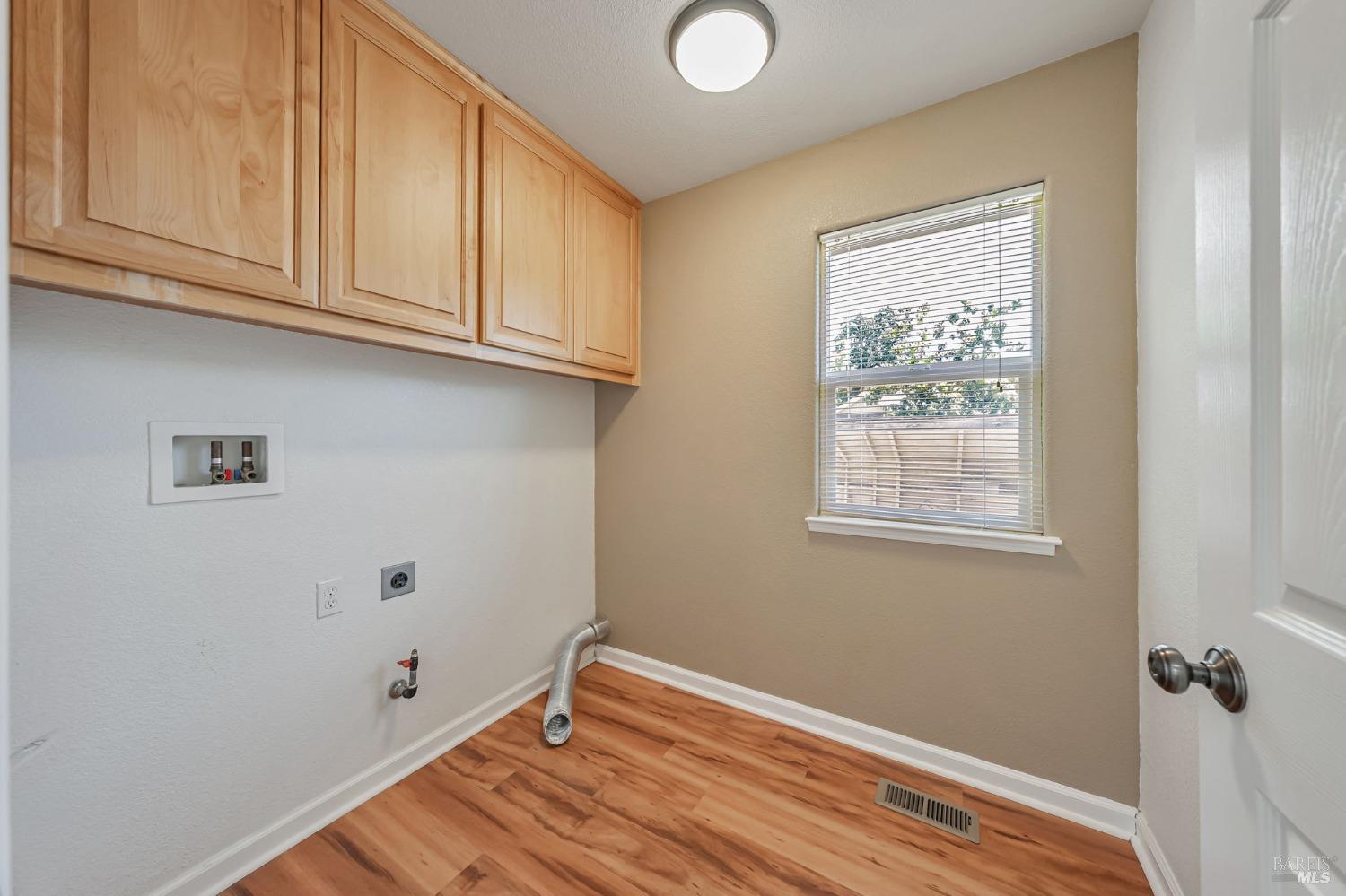 Detail Gallery Image 34 of 55 For 112 Syrah Ct, Cloverdale,  CA 95425 - 3 Beds | 2 Baths