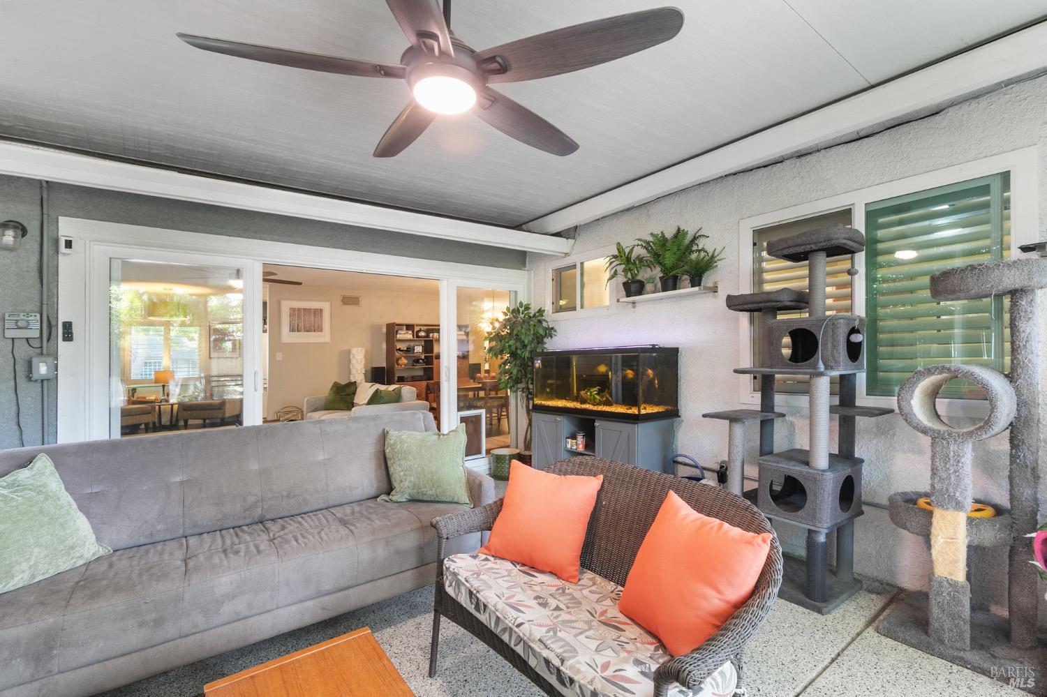 Detail Gallery Image 26 of 38 For 464 Azalea Way, Vacaville,  CA 95688 - 3 Beds | 2 Baths