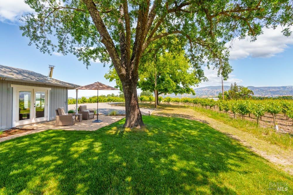 Detail Gallery Image 49 of 82 For 725 Lytton Station Rd, Healdsburg,  CA 95448 - 7 Beds | 5 Baths