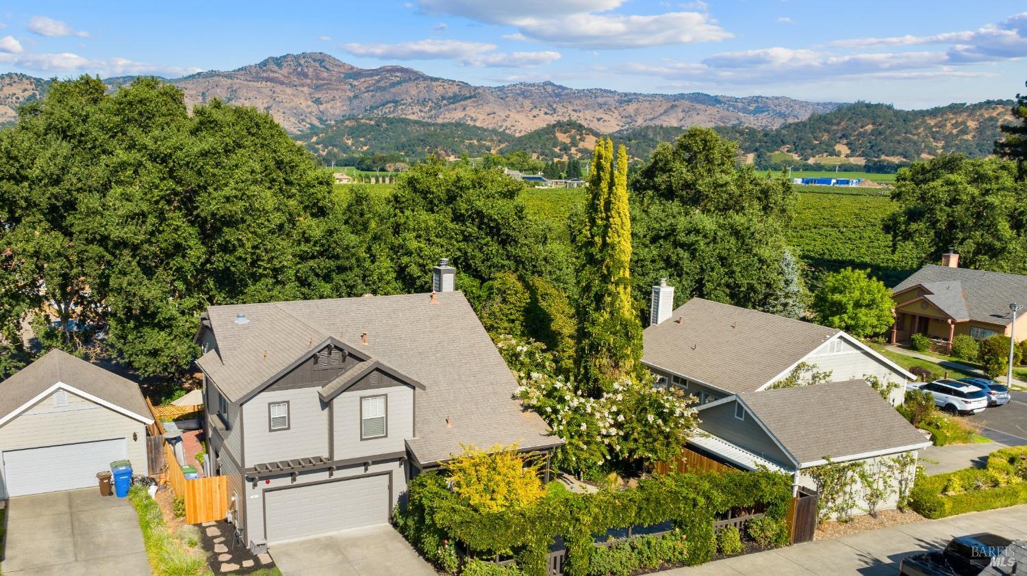 Detail Gallery Image 2 of 54 For 4 Forrester Ln, Yountville,  CA 94599 - 3 Beds | 2/1 Baths