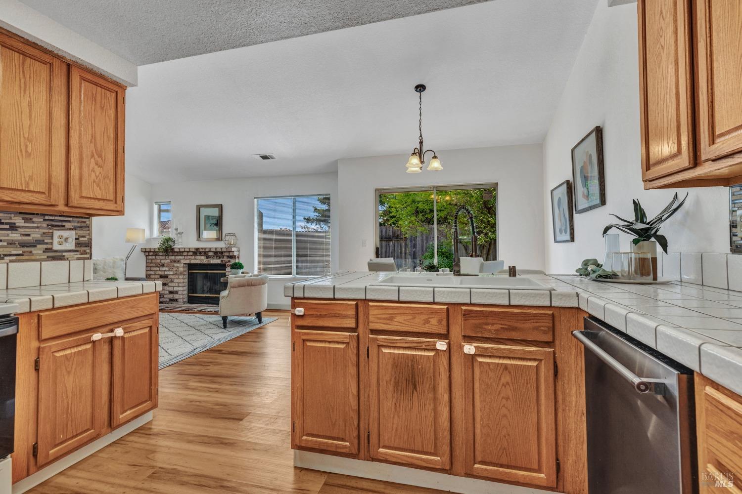 Detail Gallery Image 23 of 51 For 63 Brighton Dr, Vallejo,  CA 94591 - 3 Beds | 2 Baths