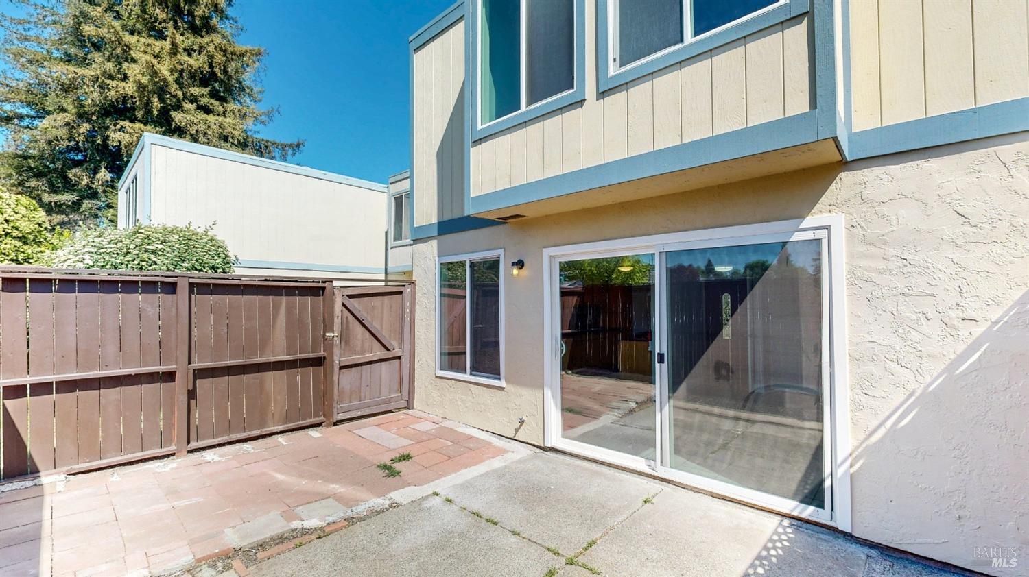 Detail Gallery Image 13 of 25 For 727 Rockwell Pl, Santa Rosa,  CA 95401 - 2 Beds | 1/1 Baths