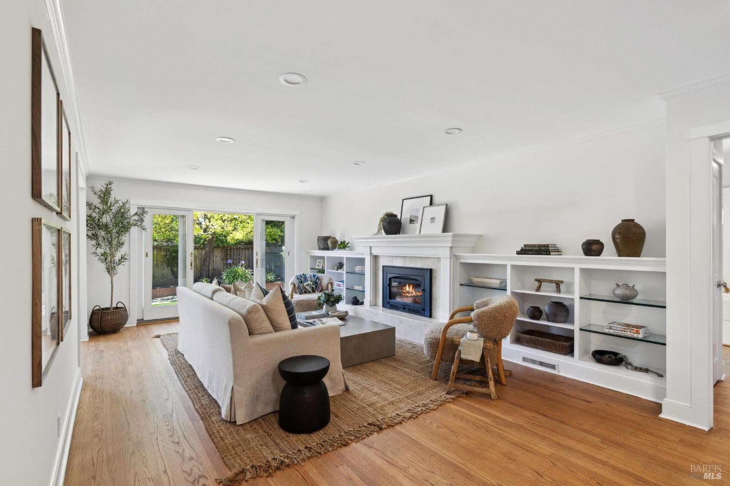 Detail Gallery Image 5 of 27 For 26 Flying Cloud Crse, Corte Madera,  CA 94925 - 3 Beds | 2 Baths