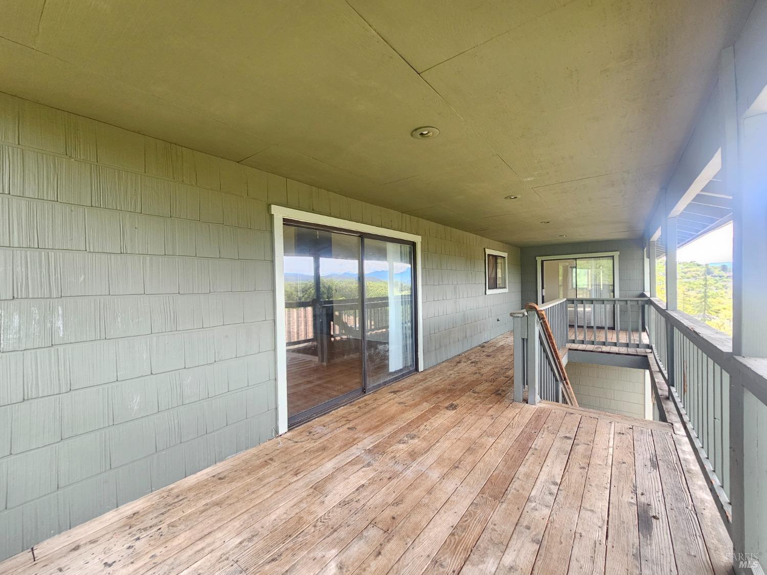 Detail Gallery Image 5 of 55 For 18834 Deer Hill Rd, Hidden Valley Lake,  CA 95467 - 4 Beds | 2/2 Baths