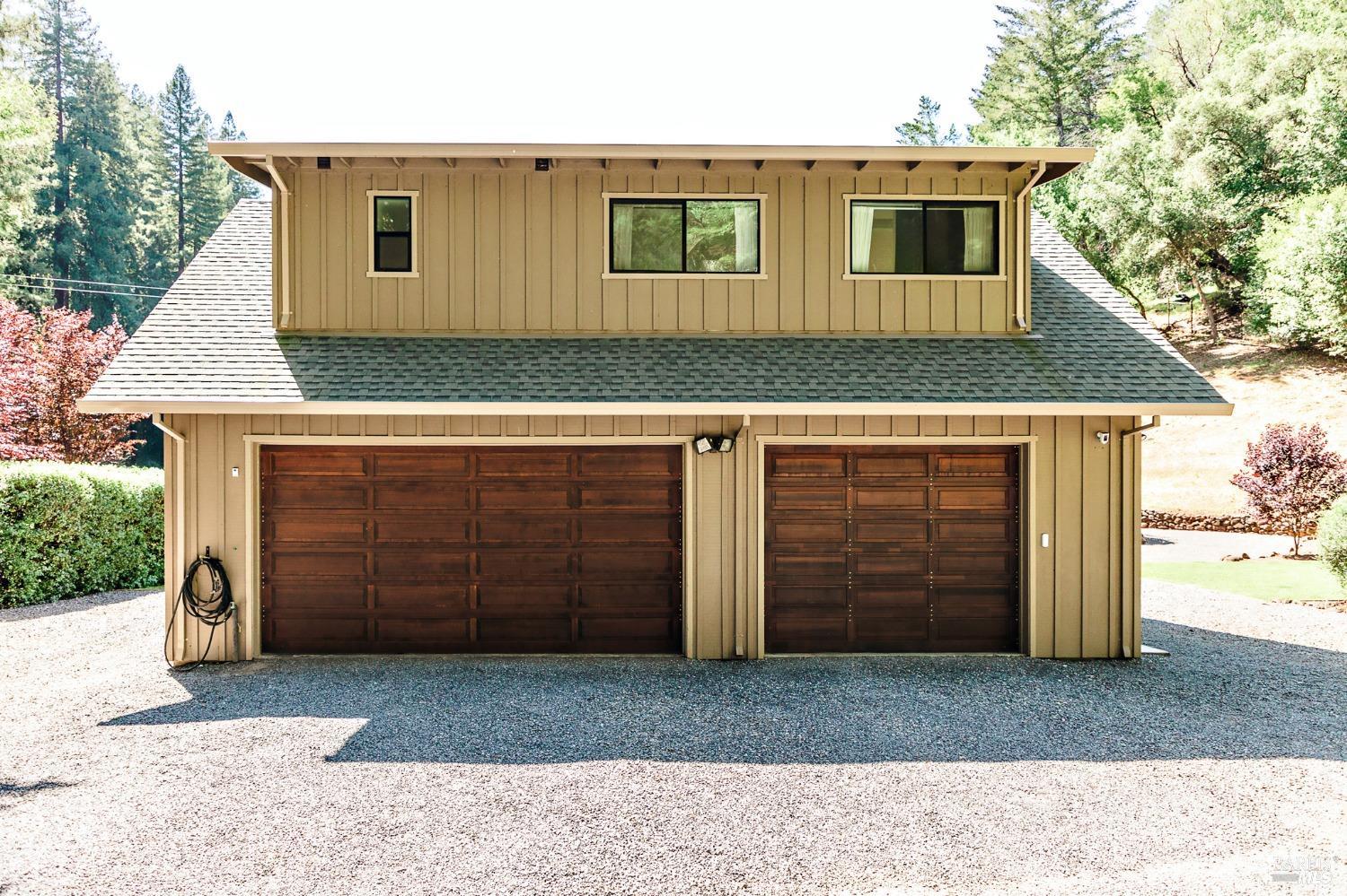 Detail Gallery Image 39 of 46 For 2859 Wallace Creek Rd, Healdsburg,  CA 95448 - 2 Beds | 2 Baths