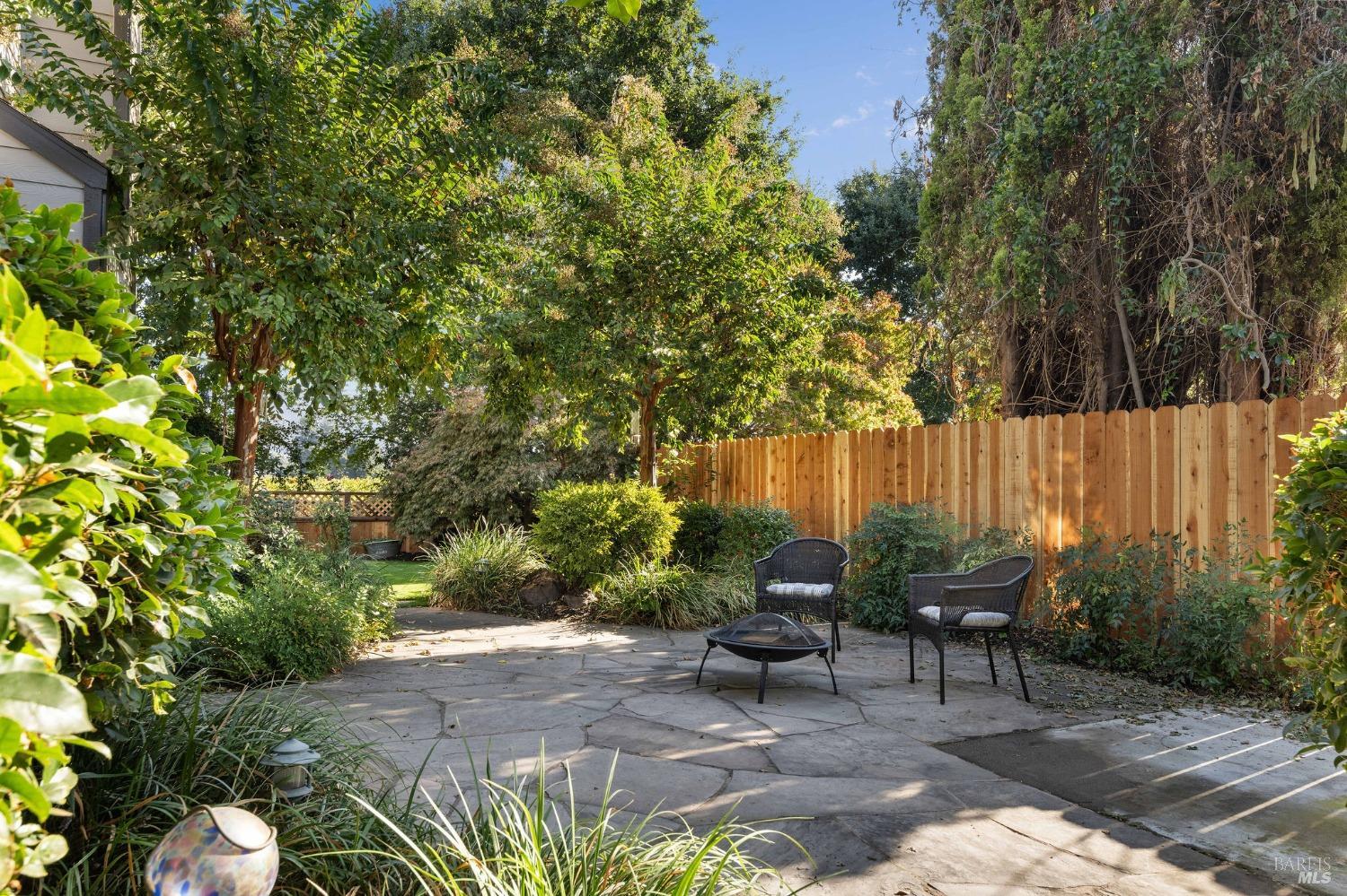 Detail Gallery Image 15 of 54 For 4 Forrester Ln, Yountville,  CA 94599 - 3 Beds | 2/1 Baths
