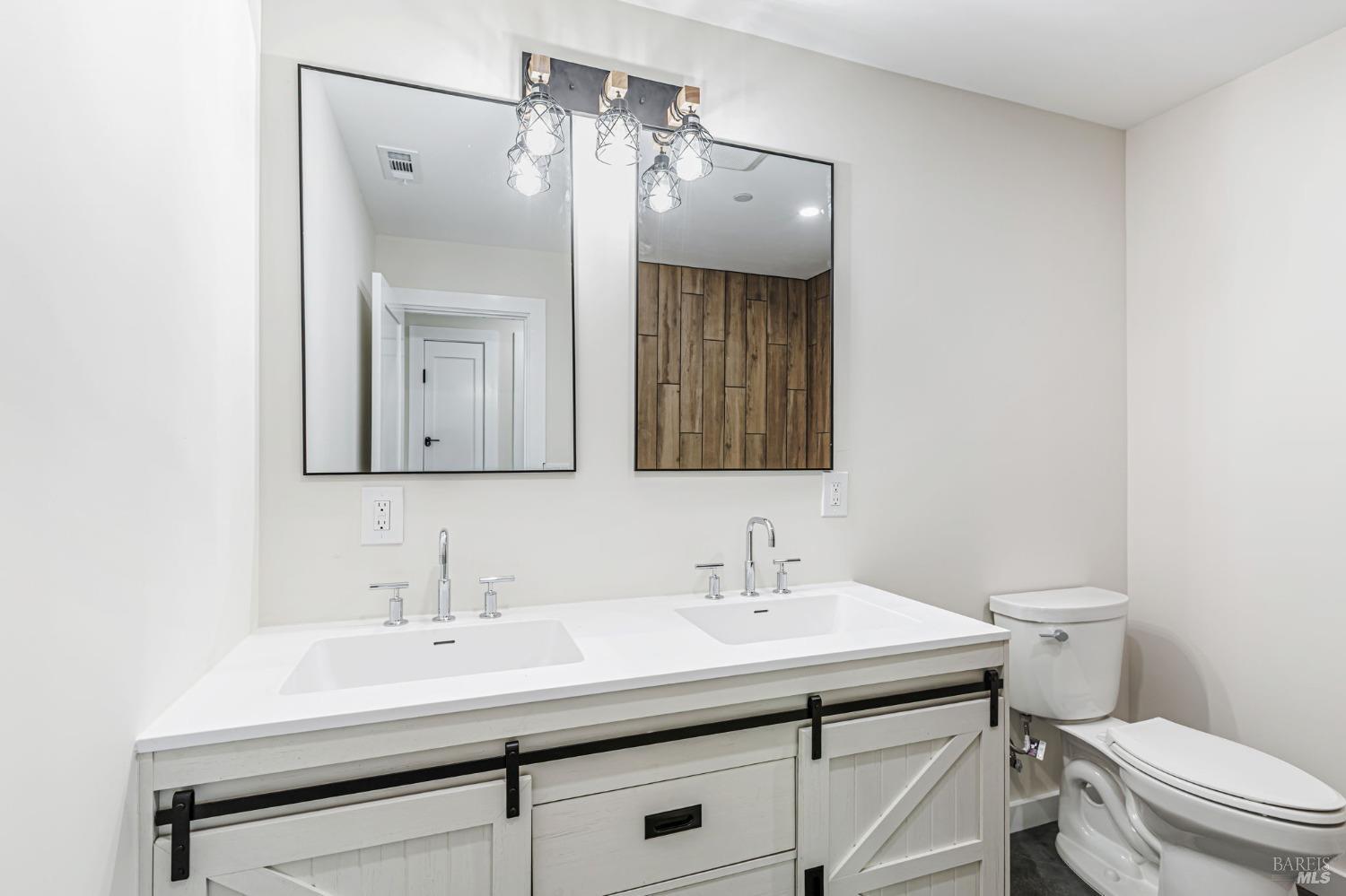 Detail Gallery Image 32 of 45 For 140 Lobo Vista Unkn, Novato,  CA 94947 - 3 Beds | 2/1 Baths