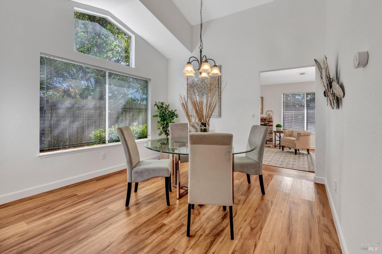 Detail Gallery Image 10 of 51 For 63 Brighton Dr, Vallejo,  CA 94591 - 3 Beds | 2 Baths