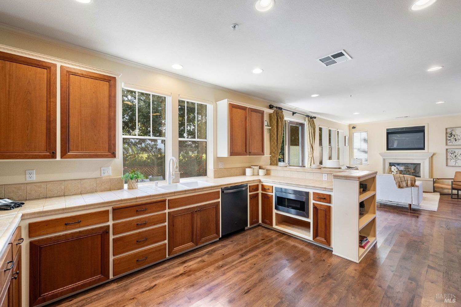 Detail Gallery Image 34 of 54 For 4 Forrester Ln, Yountville,  CA 94599 - 3 Beds | 2/1 Baths