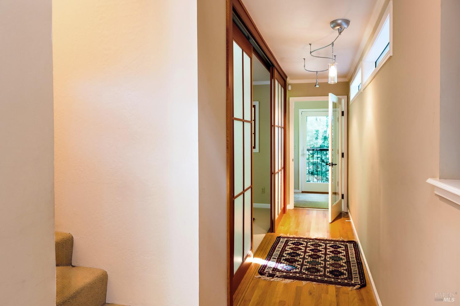 Detail Gallery Image 18 of 46 For 2859 Wallace Creek Rd, Healdsburg,  CA 95448 - 2 Beds | 2 Baths