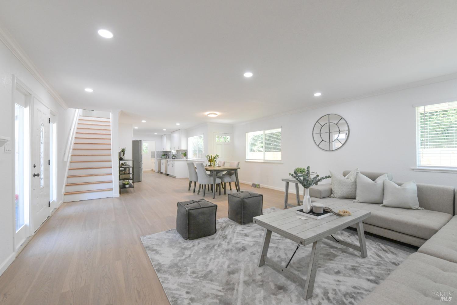 Detail Gallery Image 3 of 30 For 2083 Lernhart St, Napa,  CA 94559 - 4 Beds | 2/1 Baths