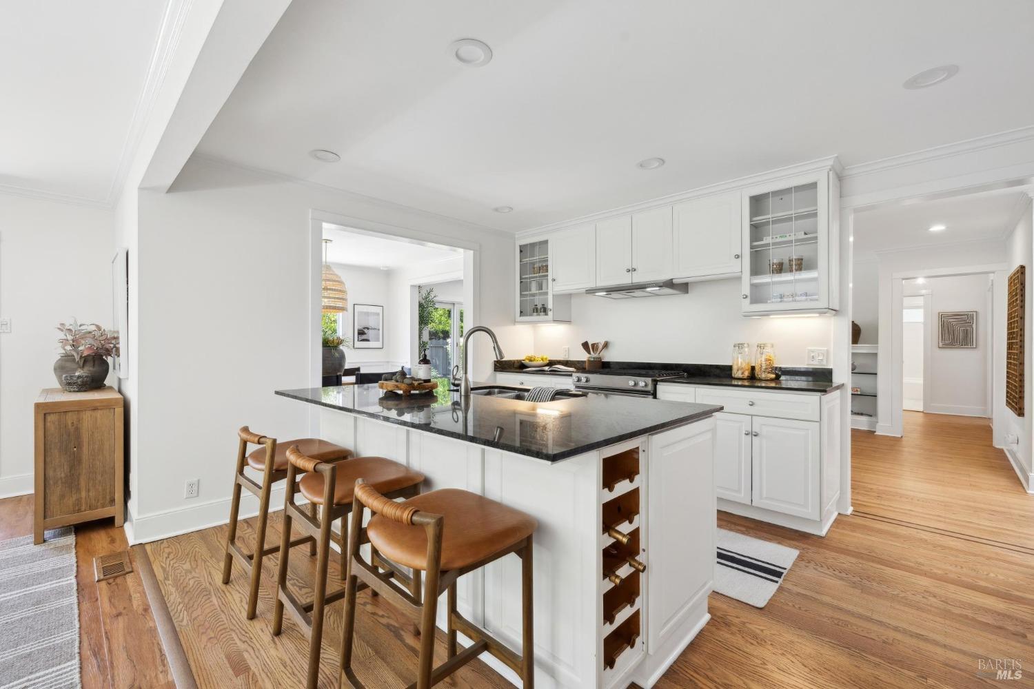 Detail Gallery Image 9 of 27 For 26 Flying Cloud Crse, Corte Madera,  CA 94925 - 3 Beds | 2 Baths