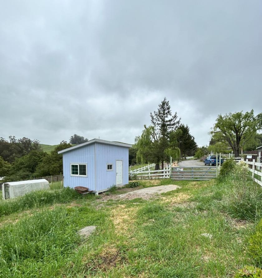 Detail Gallery Image 13 of 18 For 2499 Eastman Ln, Petaluma,  CA 94952 - 2 Beds | 1 Baths