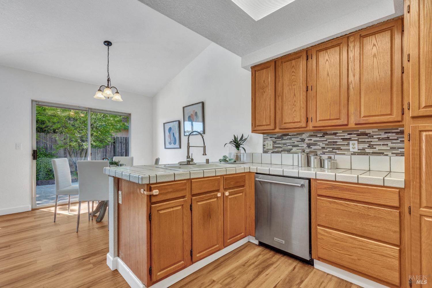 Detail Gallery Image 25 of 51 For 63 Brighton Dr, Vallejo,  CA 94591 - 3 Beds | 2 Baths