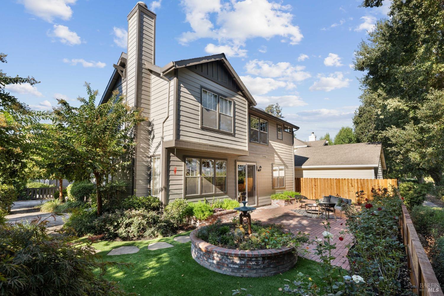 Detail Gallery Image 12 of 54 For 4 Forrester Ln, Yountville,  CA 94599 - 3 Beds | 2/1 Baths