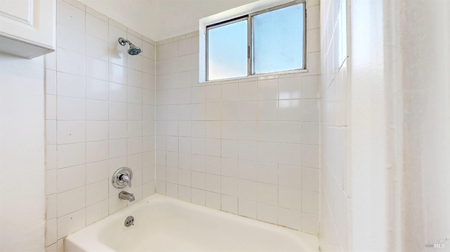 Detail Gallery Image 12 of 25 For 727 Rockwell Pl, Santa Rosa,  CA 95401 - 2 Beds | 1/1 Baths